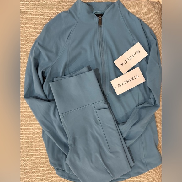 Athleta Other - Athleta Salutation Activewear Set